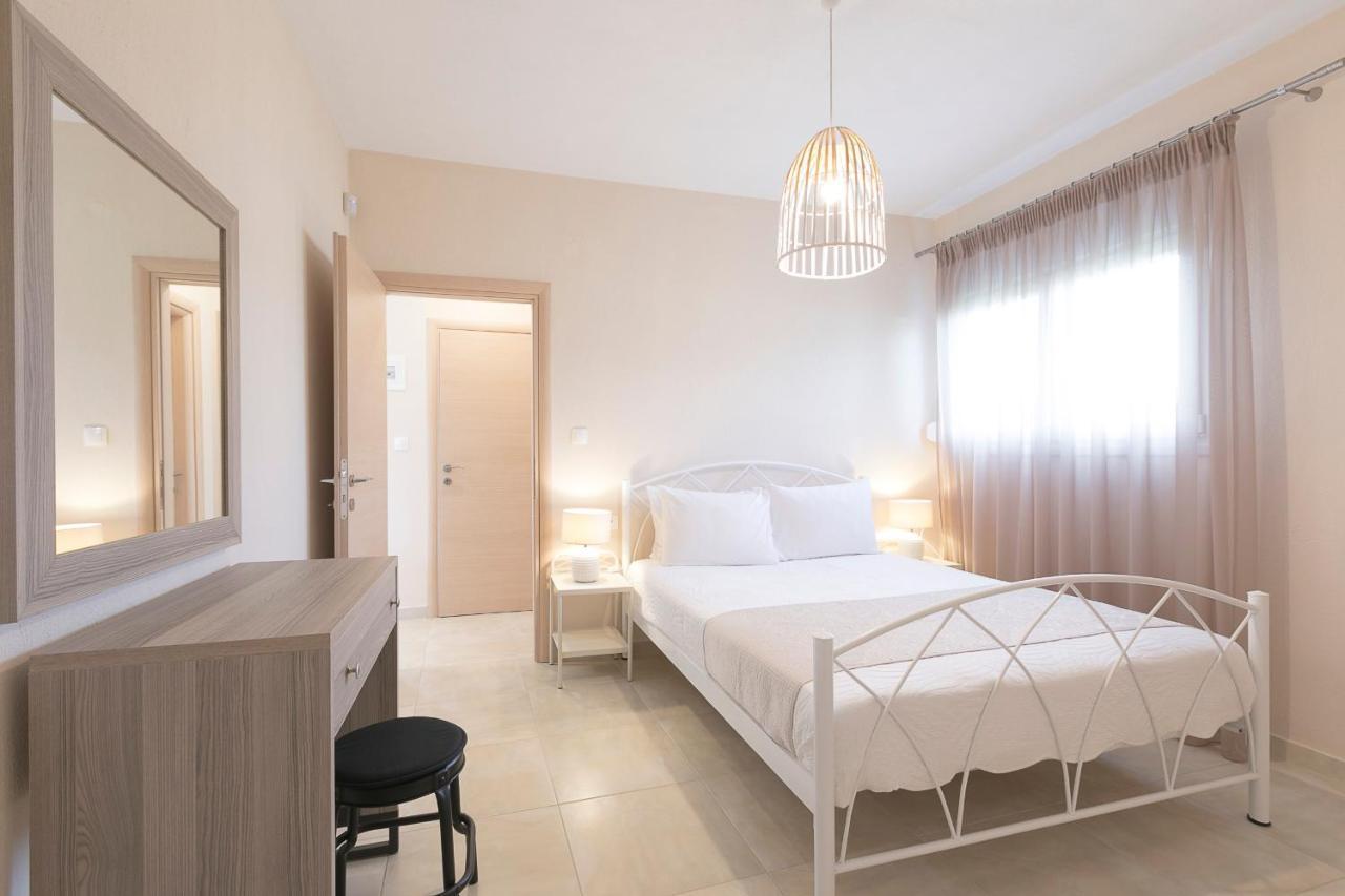 Palm Tree Apartments #Feelslikehome Ormos Panagias Exteriör bild